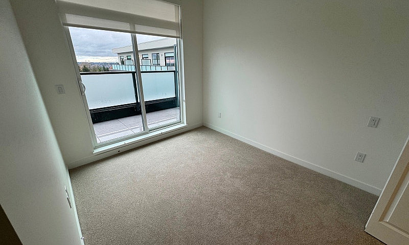 2 Bed 2 Bath Apartme...