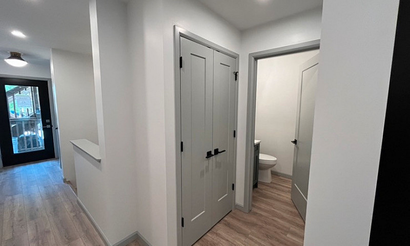 Luxury Apartment For...