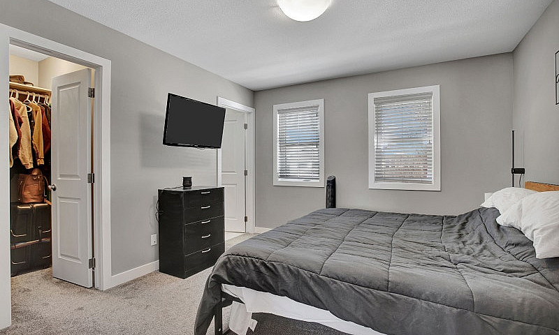 3 Beds 3 Baths House...