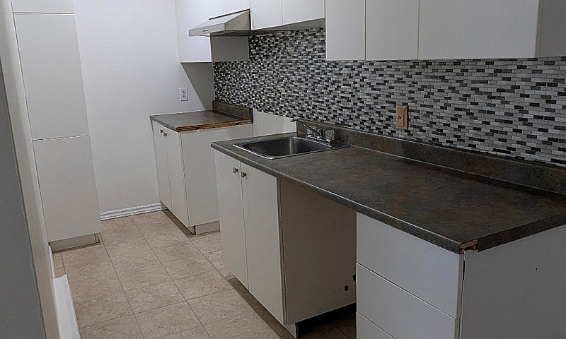 Rosemont, 27E Ave, 5...