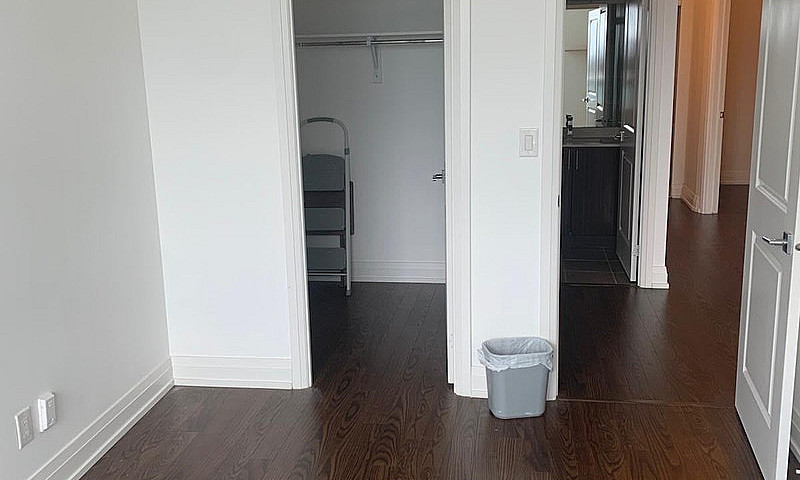 1 Bedroom Plus Den R...