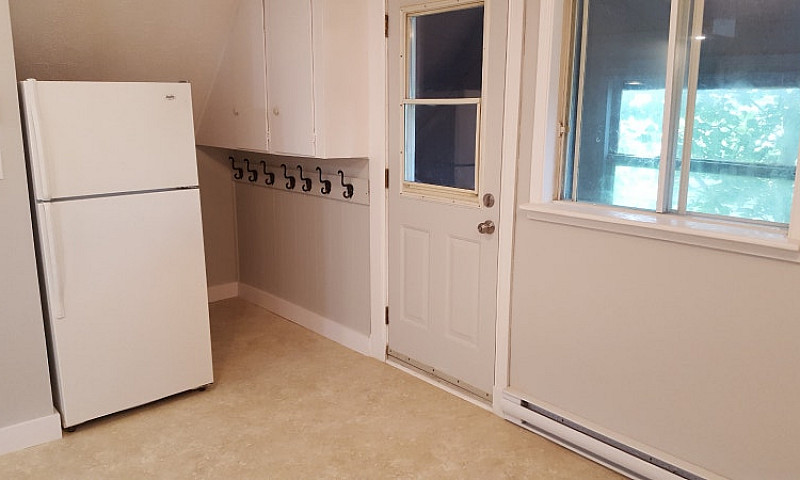 Top Floor In Triplex...