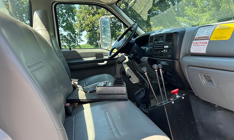 2007 Ford F-750 2,00...