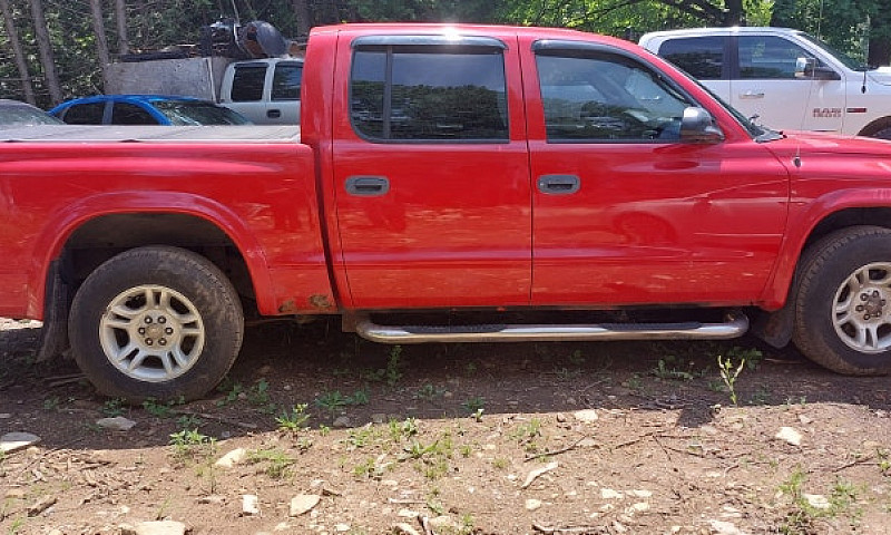 2004 Dodge Dakota...