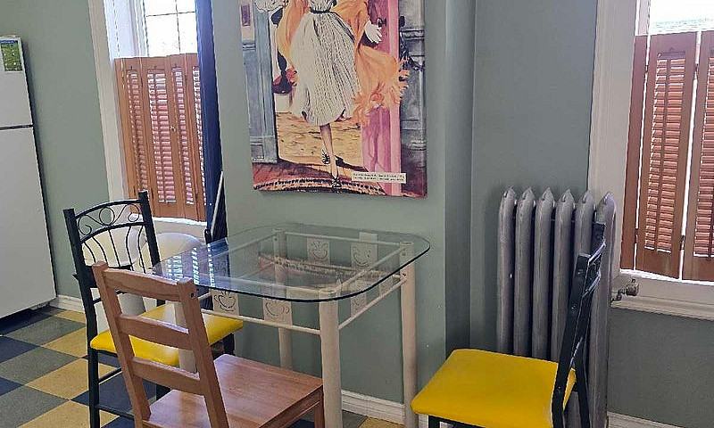 Fully Furnished 2 Bd...