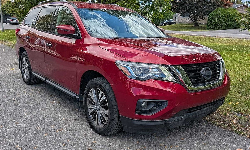 2017 Nissan Pathfind...