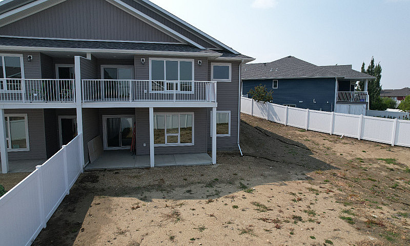 Sylvan Lake, Ab. New...