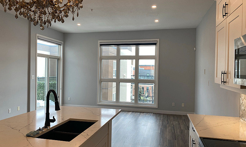 Stunning Two Bedroo...