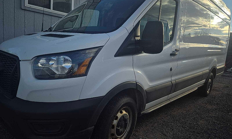 2021 Ford Transit 25...