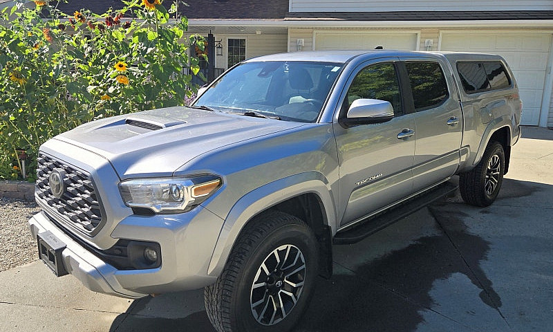 2020 Toyota Tacoma V...