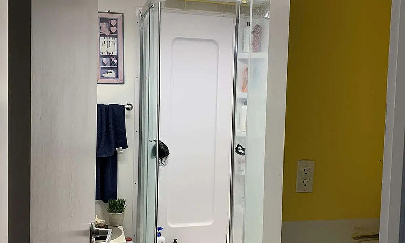 3 Beds, 1 Bath Basem...