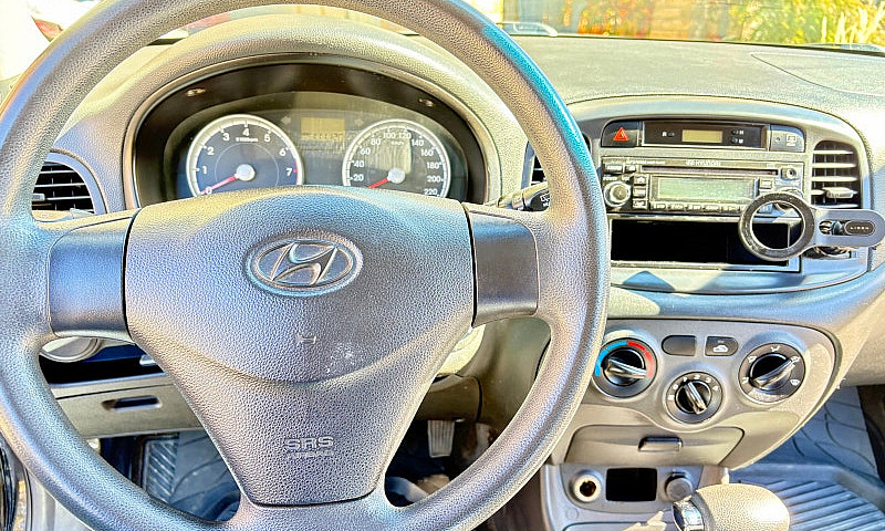 2011 Hyundai Accent ...