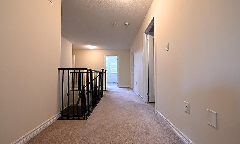 House For Rent In Bo...