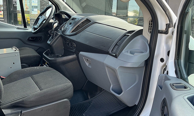Ford Transit ...
