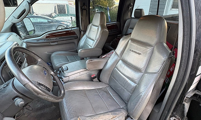 F350 2004 Diesel Lar...