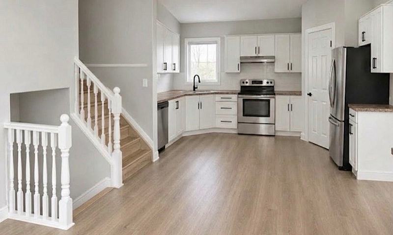 House For Rent In Co...