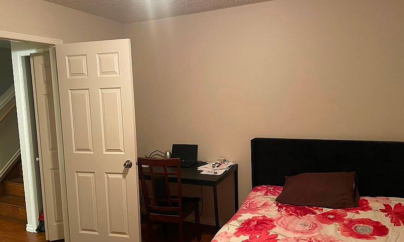 Room For Rent (Furni...