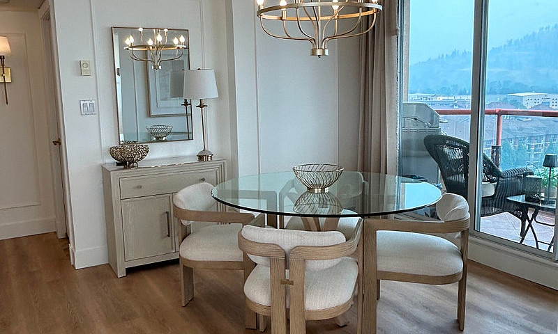 Waterfront 1300Sq Ft...