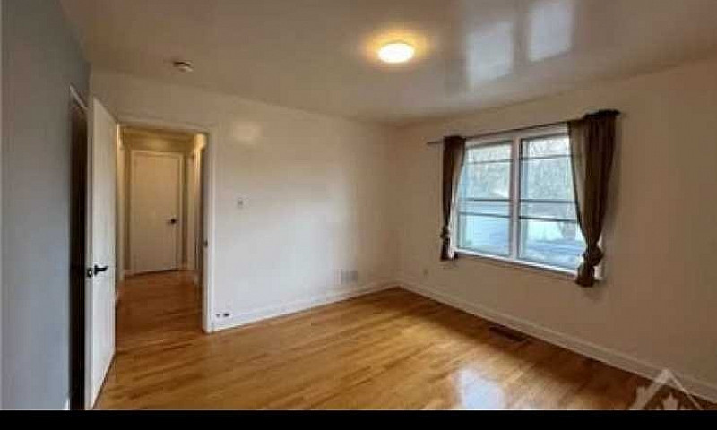 Charming 3-Bedroom B...