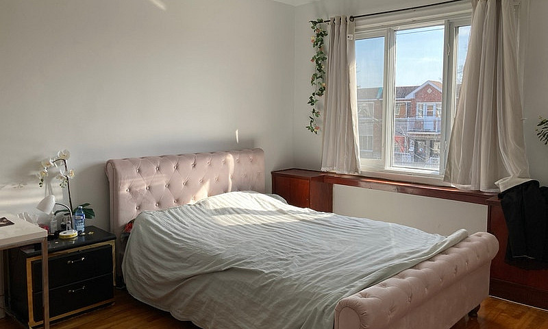 Spacious And Sunny 5...