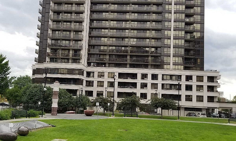 2Bedroom2Bath+Den Sh...