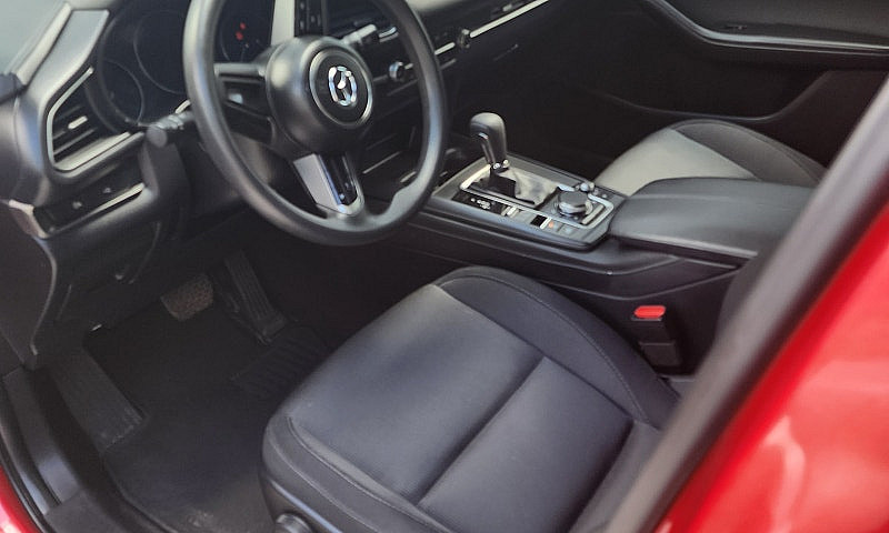 Mazda Cx30...