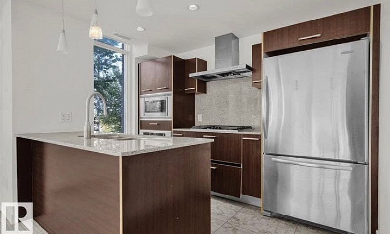 2 Bedroom 2 Bathroom...
