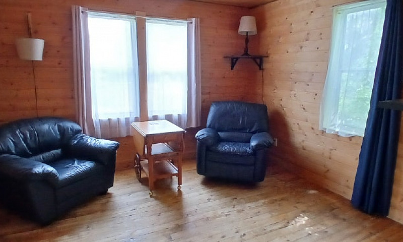 Cozy, Rural Farmhous...
