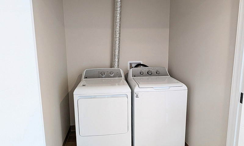Apartment For Rent: ...