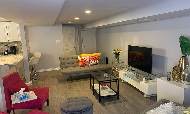 Spacious 2-Bedroom I...