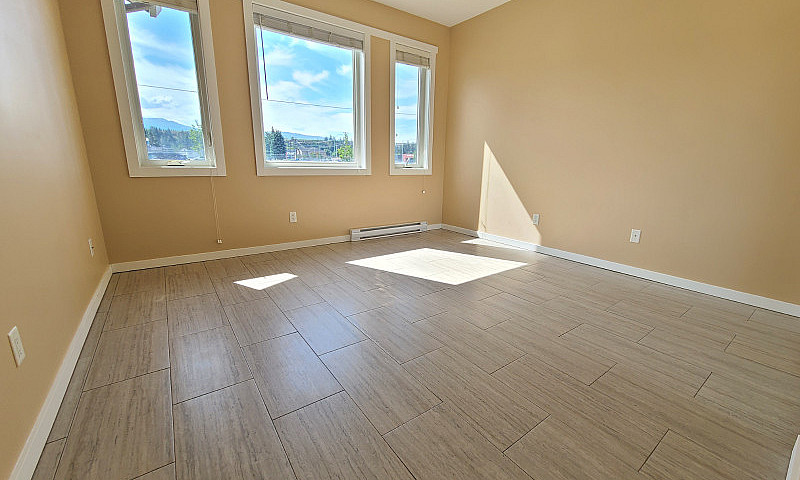 Large Pets Ok - 2Br....