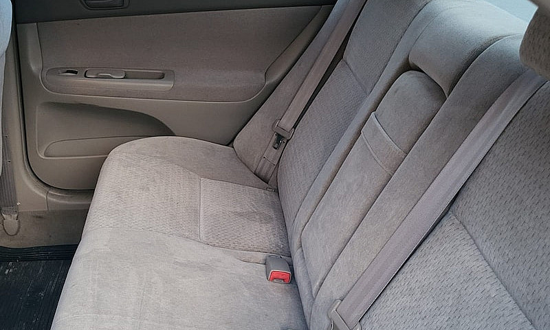 2003 Toyota Camry Le...