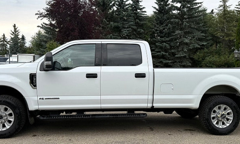 2021 Ford F350 Xlt C...