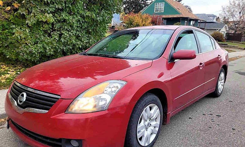 2009 Nissan Altima 2...