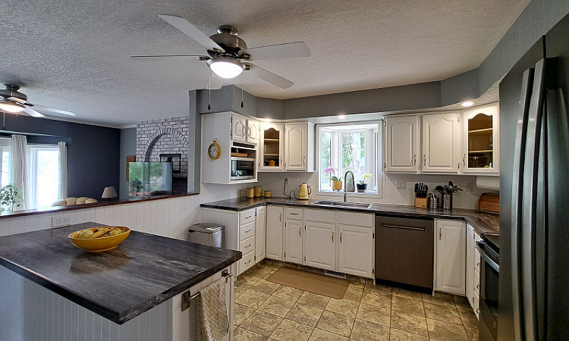 5 Bed House West Let...