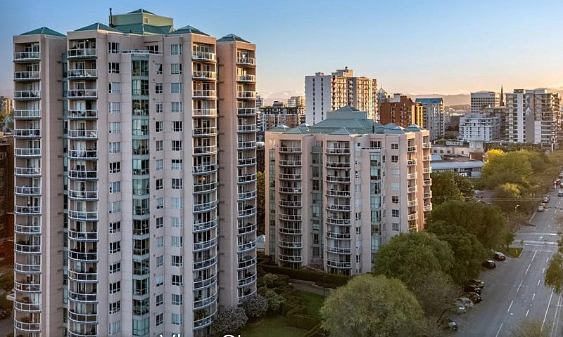 Bright Spacious Down...