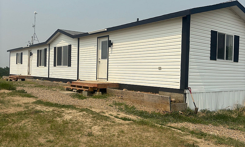 Mobile Home To Be Mo...
