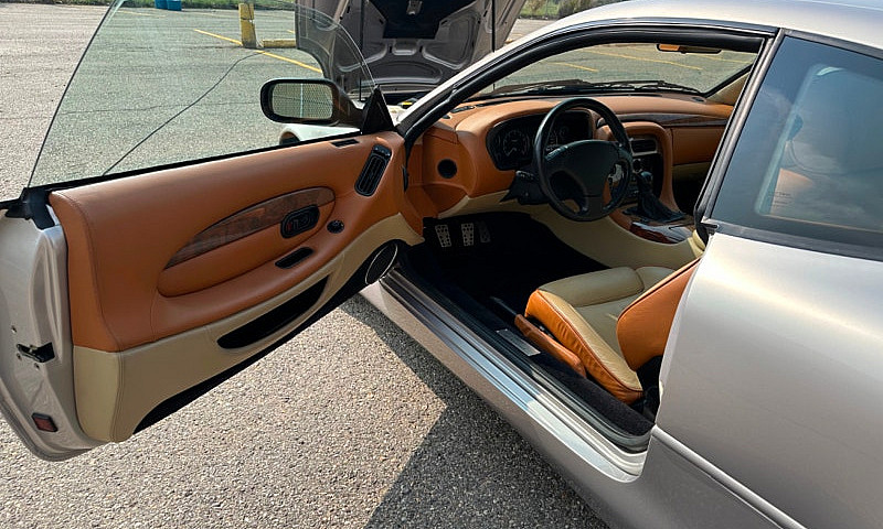 2001 Aston Martin Db...