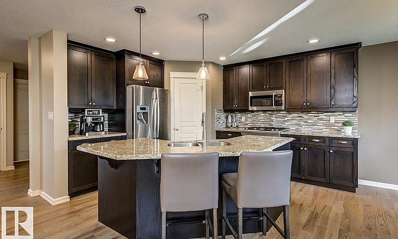 Cameron Heights 2-St...
