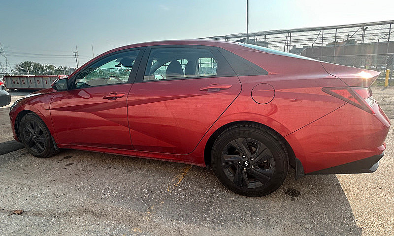 2022 Hyundai Elantra...