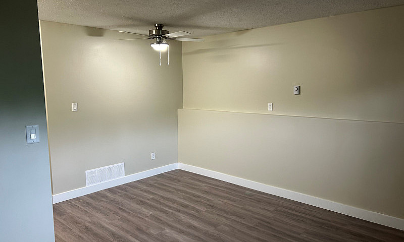 Spacious 2 Bedroom S...