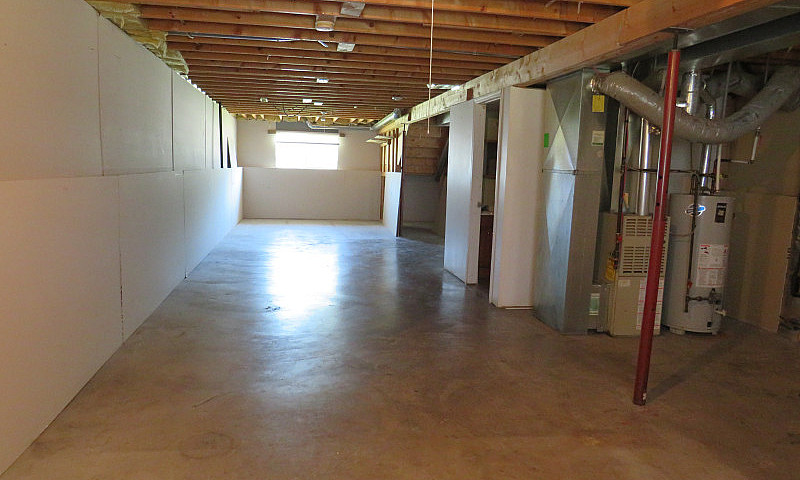 Single House For Ren...