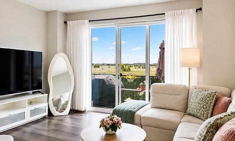 Beautiful Town House...