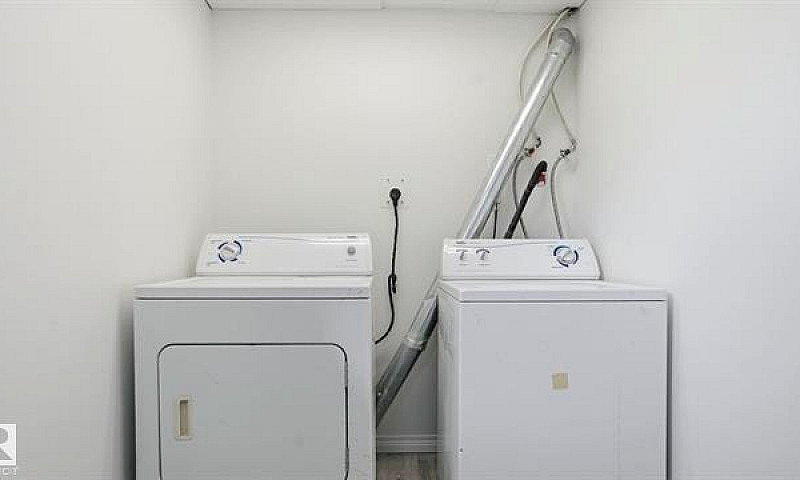 Legal 3-Br Basement ...