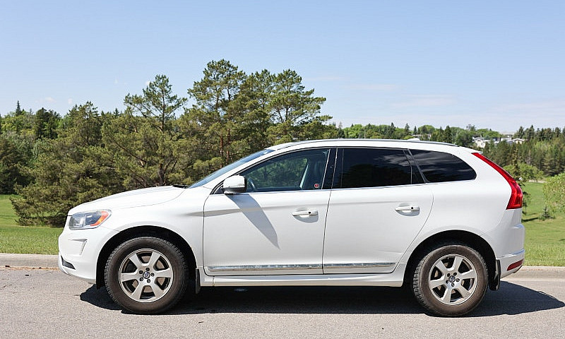 2016 Xc60 T5 Premier...