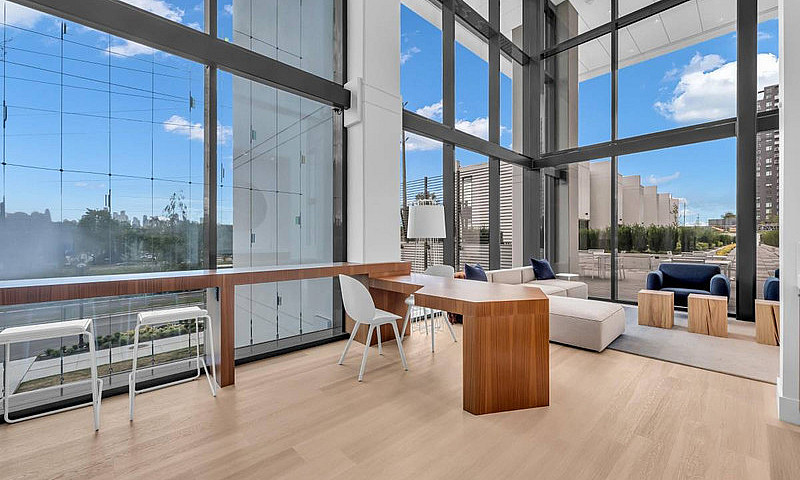 Studio Apartment For...