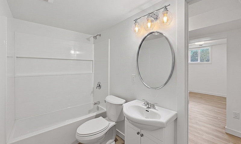 Bright & New 1 Bed +...