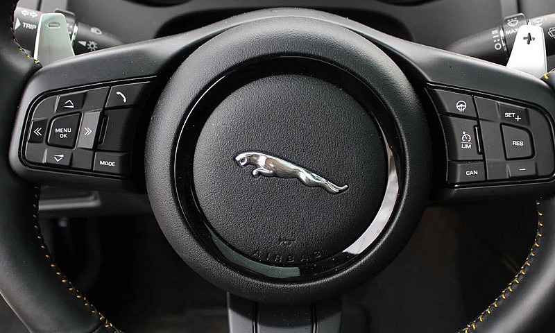 Jaguar Coupe (Showro...