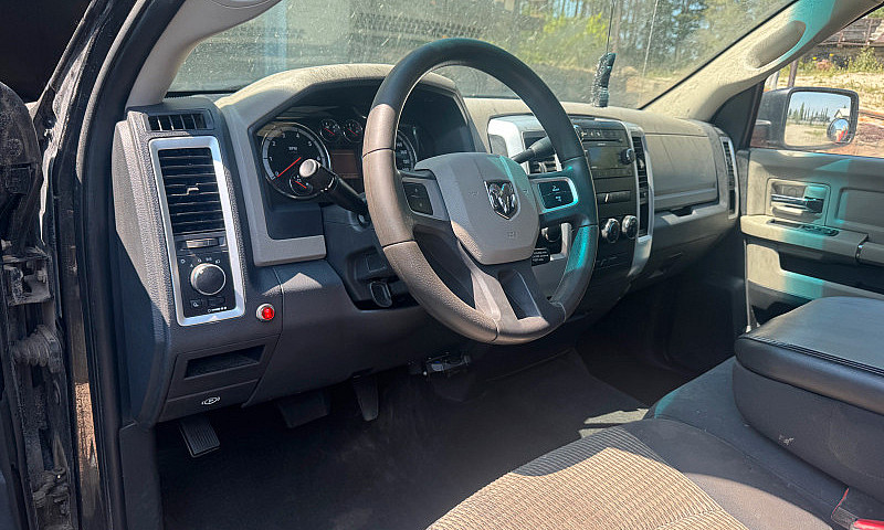 2010 Dodge 2500...