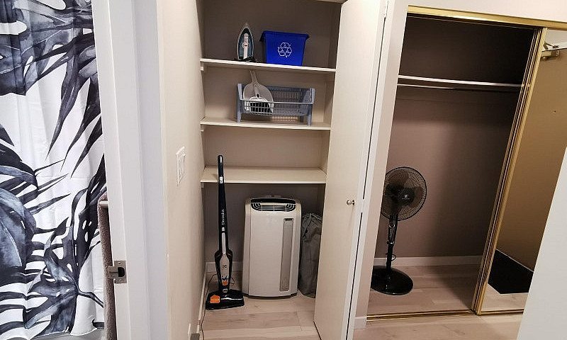 Renovated Luxury 1 B...